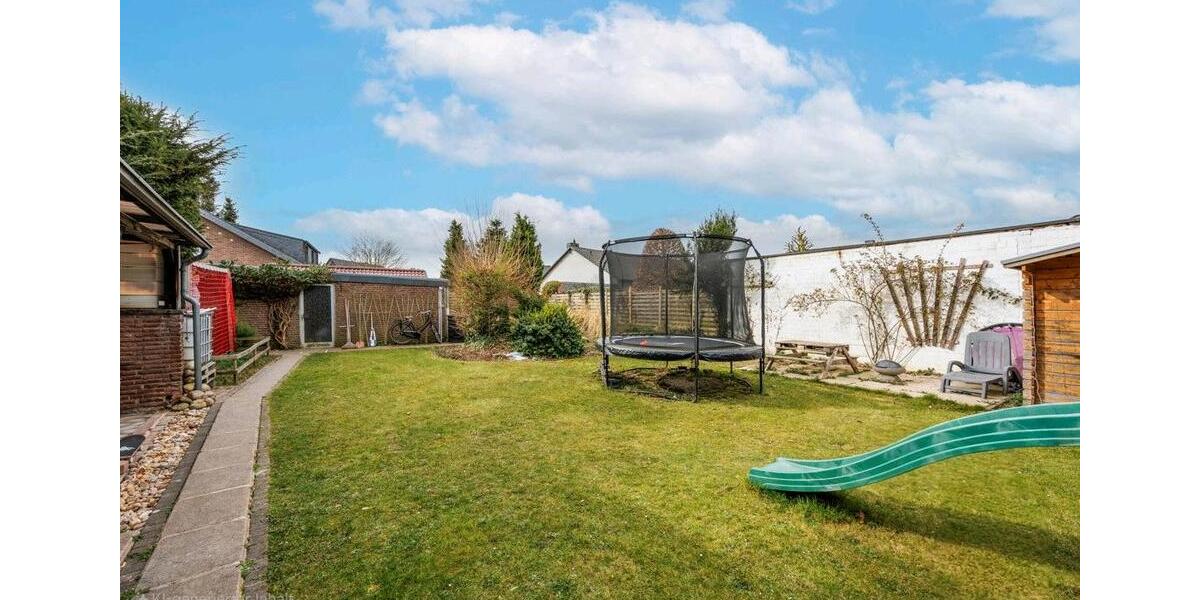 Einfamilienhaus Brüggen - 5 Zimmer, 200 m&sup2;, 400.000&euro; | Angebot:27484953