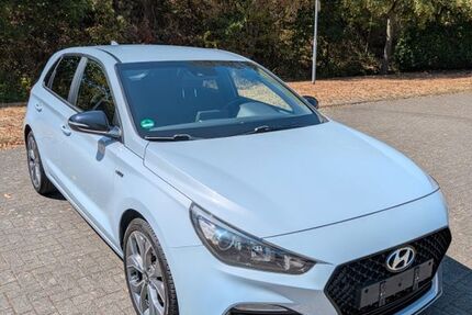 Hyundai i30 90.240 km 14.200 &euro; Hückelhoven 41836