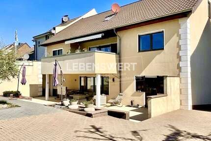 Haus Jüchen - 7.5 Zimmer, 279 m&sup2;, 1.100.000&euro; | Angebot:25151358