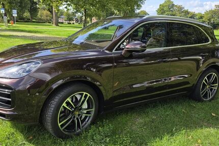 Porsche Cayenne 71.300 km 67.000 &euro; Düsseldorf 40547