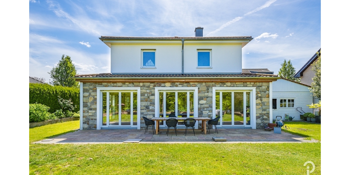 Repräsentatives Einfamilienhaus mit großem Garten. Ein sonniges Paradies mit 4-5 Zimmer für Familien - Einfamilienhaus Jüchen | Angebot:26844365