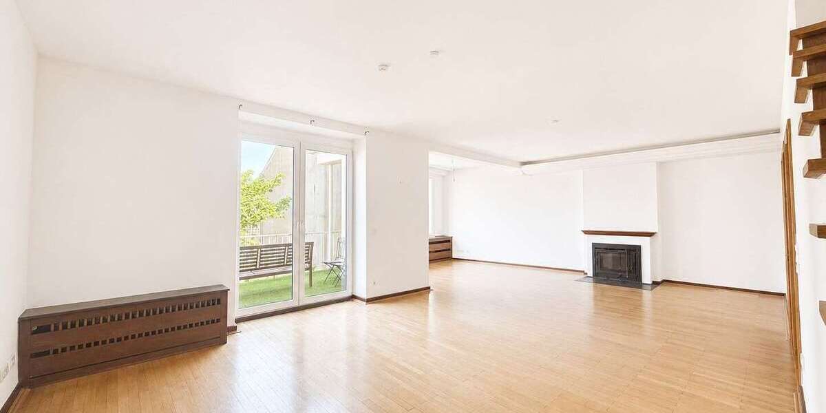 Etagenwohnung Krefeld-Stadtmitte Stadtmitte - 6 Zimmer, 182 m&sup2;, 1.200&euro; | Angebot:27410066