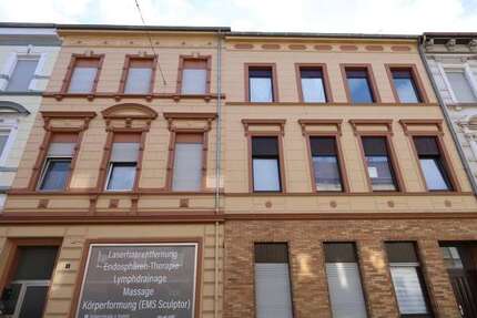 Haus Krefeld Cracau - 12 Zimmer, 250 m&sup2;, 260.000&euro; | Angebot:27489413