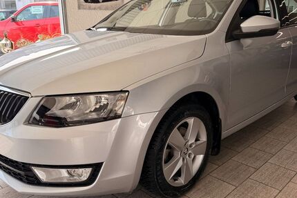 Skoda Octavia 48.795 km 11.490 &euro; Grefrath-Oedt 47929