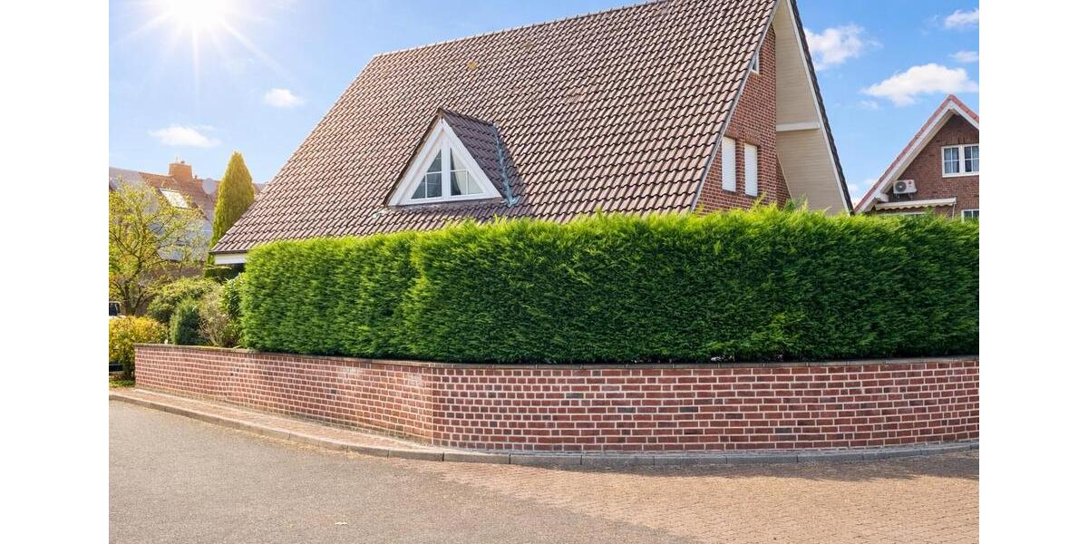 Einfamilienhaus Neuss Allerheiligen - 8 Zimmer, 175 m&sup2;, 3.000&euro; | Angebot:26548062