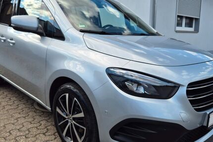 Mercedes-Benz T-Klasse 200.000 km 15.999 &euro; Düsseldorf 40591