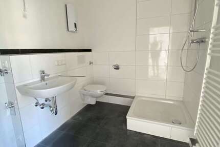 Wohnung Mönchengladbach Gladbach - 3 Zimmer, 70 m&sup2;, 620&euro; | Angebot:27354271