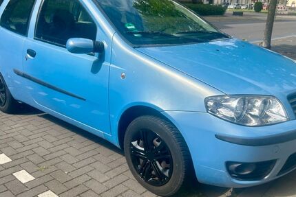 Fiat Punto 136.000 km 800 &euro; Moenchengladbach 41065