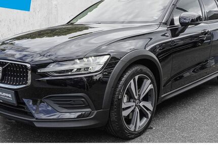 Volvo V60 Cross Country 22.034 km 34.630 &euro; Düsseldorf 40474