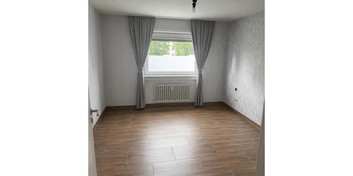 Erdgeschoßwohnung Mönchengladbach Nord - 4 Zimmer, 89 m&sup2;, 300.000&euro; | Angebot:26579277