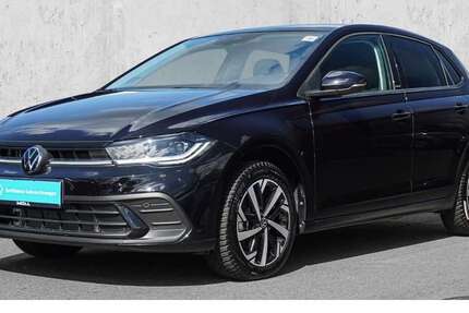 VW Polo 1.588 km 20.350 &euro; Düsseldorf 40474