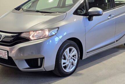 Honda Jazz 67.254 km 10.880 &euro; Mönchengladbach 41061