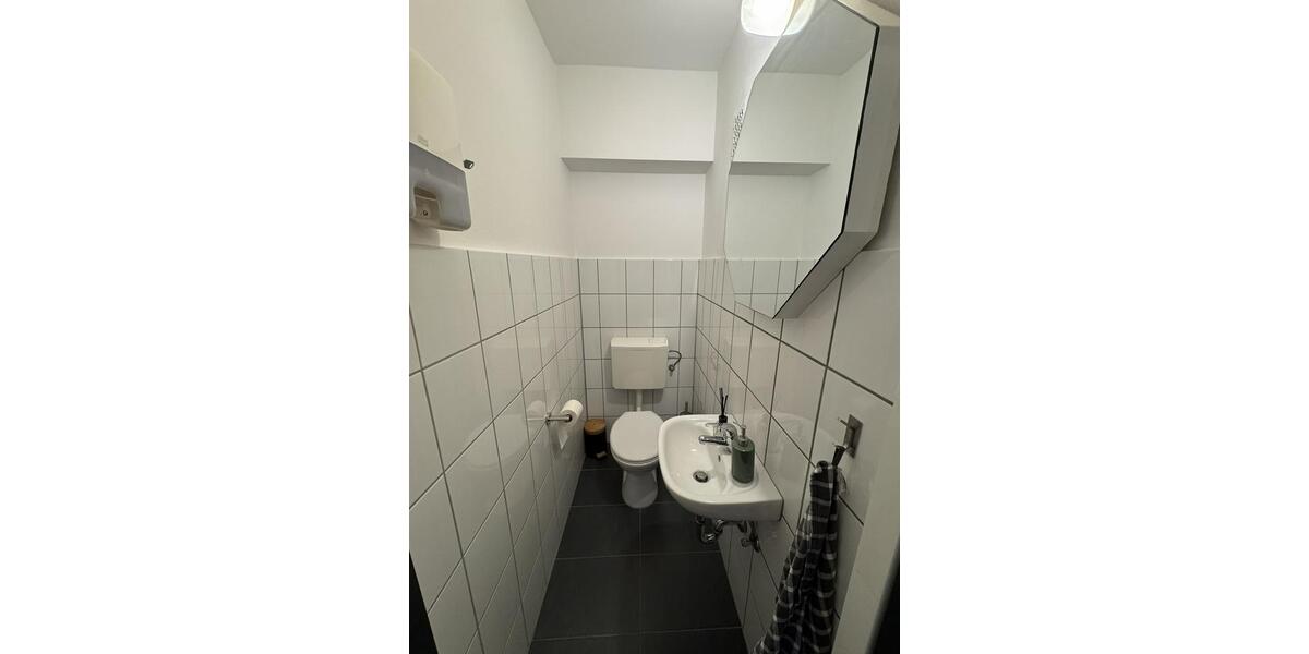 Gewerbeobjekt Düsseldorf Stadtbezirk 5 - 2.250&euro; | Angebot:26269414
