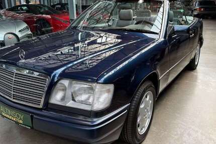 Mercedes-Benz 220 156.600 km 25.900 &euro; Düsseldorf 40591