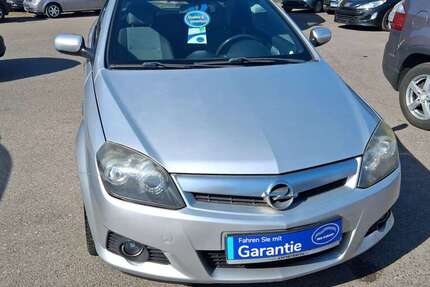 Opel Tigra 107.000 km 2.680 &euro; Düsseldorf 40549