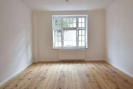 Wohnung Düsseldorf Heerdt - 2 Zimmer, 75 m&sup2;, 1.195&euro; | Angebot:22639209