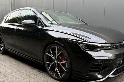 VW Golf 5.144 km 44.990 &euro; Düsseldorf 40625