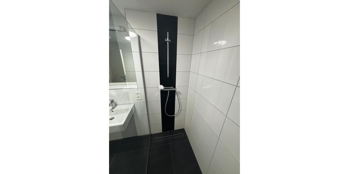 Etagenwohnung Korschenbroich - 1 Zimmer, 79 m&sup2;, 900&euro; | Angebot:26678016