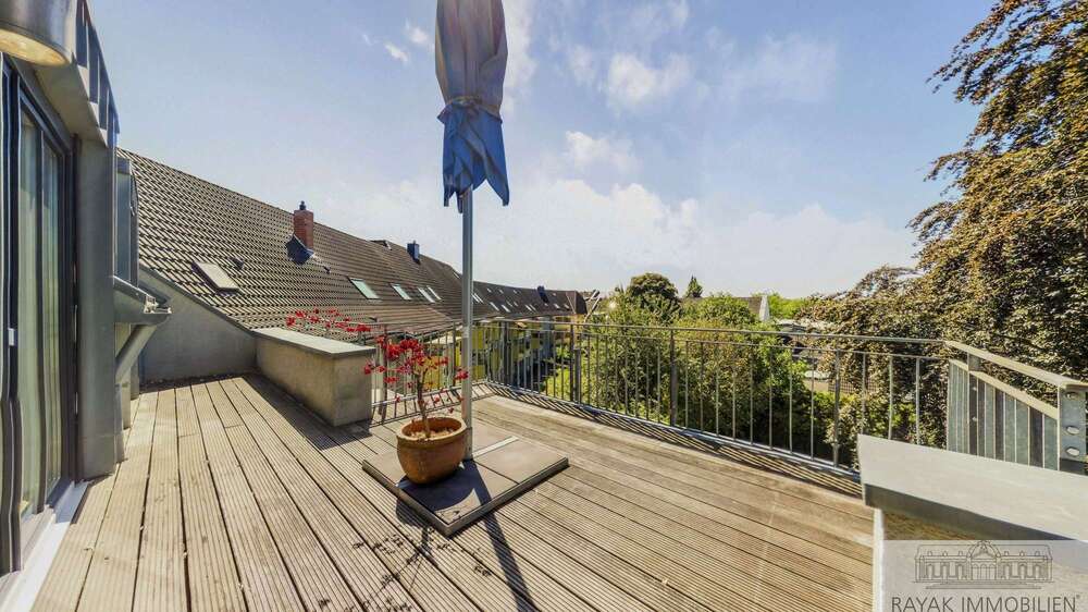 Etagenwohnung Düsseldorf Stadtbezirk 9 - 4.5 Zimmer, 125 m&sup2;, 1.563&euro; | Angebot:27445238