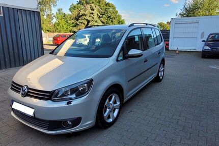 VW Touran 180.000 km 6.999 &euro; Mönchengladbach 41169