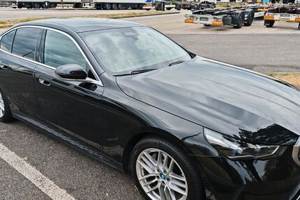 BMW i5 110.000 km 40.900 &euro; Düsseldorf 40599