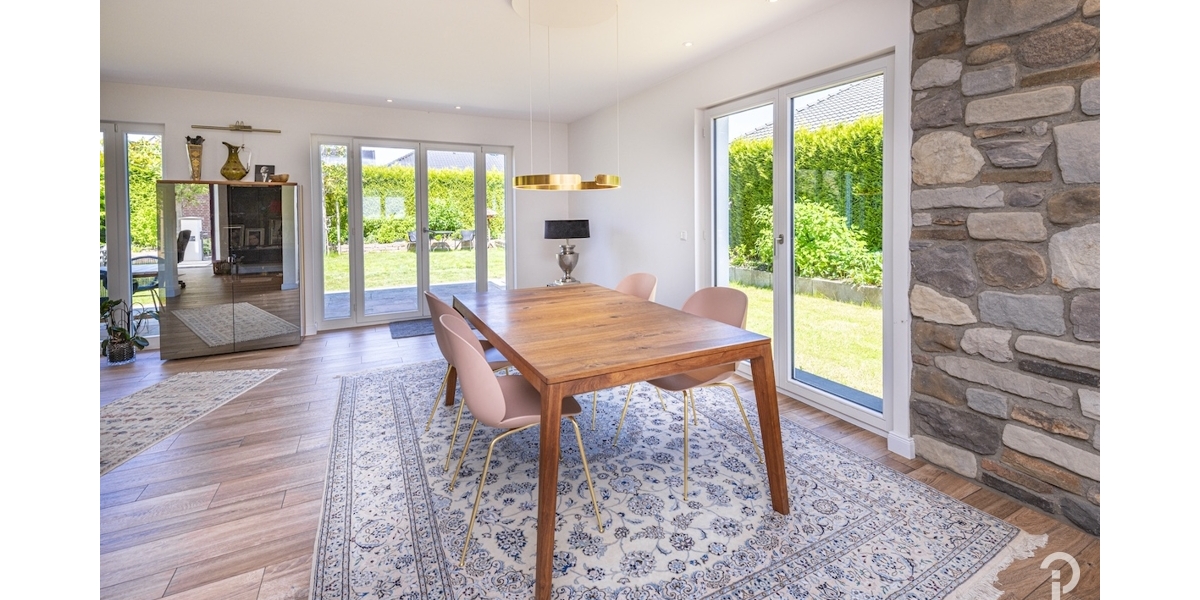 Repräsentatives Einfamilienhaus mit großem Garten. Ein sonniges Paradies mit 4-5 Zimmer für Familien - Einfamilienhaus Jüchen | Angebot:26844365