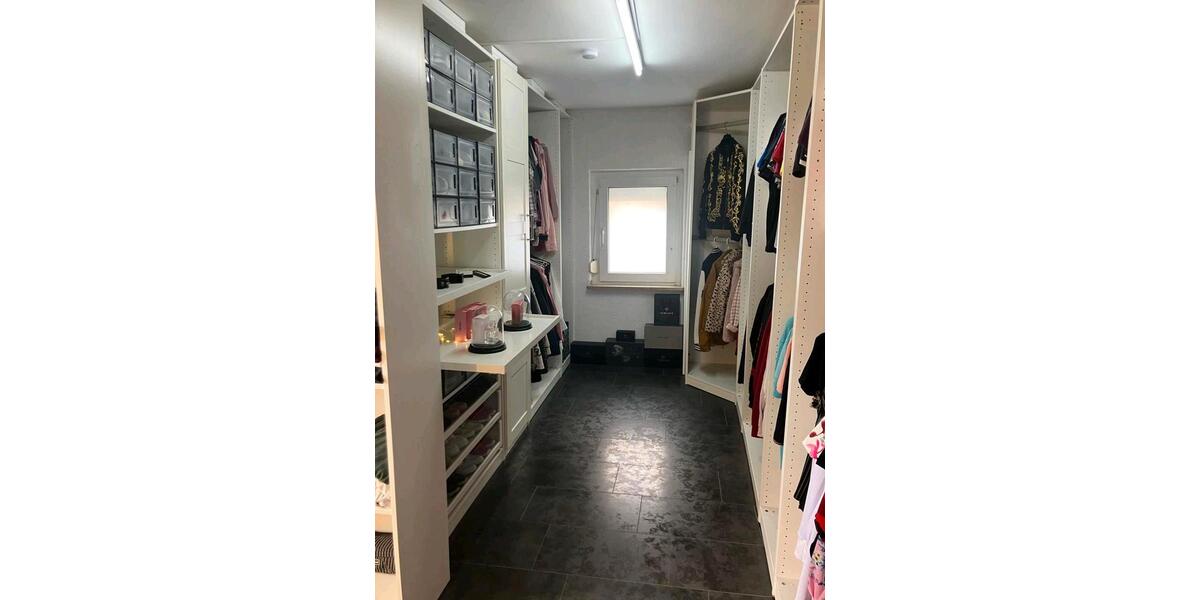 Einfamilienhaus Nettetal - 8 Zimmer, 200 m&sup2;, 449.000&euro; | Angebot:27285252