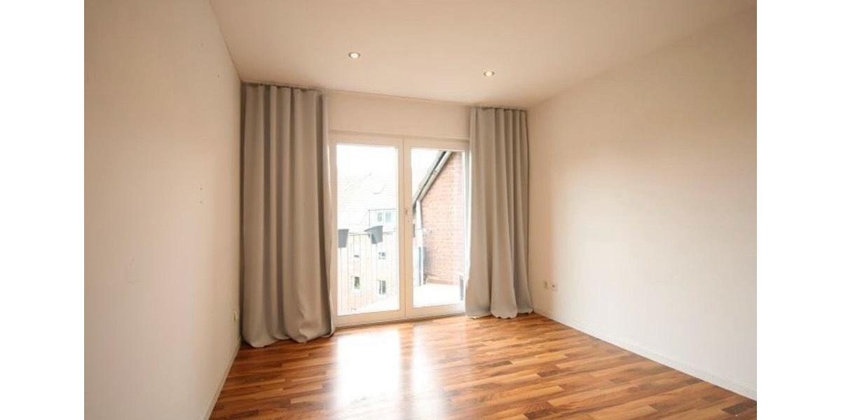Maisonettenwohnung Krefeld Cracau - 4 Zimmer, 123 m&sup2;, 300.000&euro; | Angebot:27453454