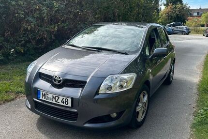 Toyota Auris 147.000 km 4.100 &euro; Mönchengladbach 41061