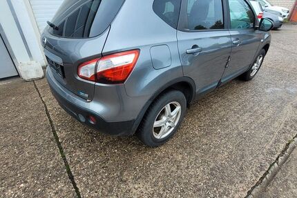 Nissan Qashqai 200.500 km 5.800 &euro; Kaarst 41564