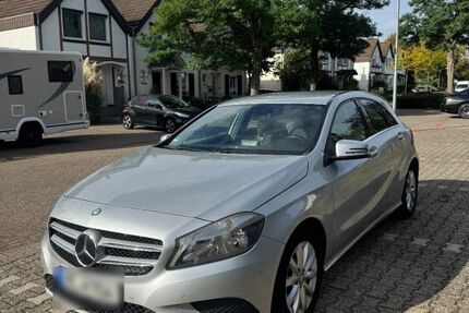 Mercedes-Benz A 180 137.454 km 11.490 &euro; Düsseldorf 40472