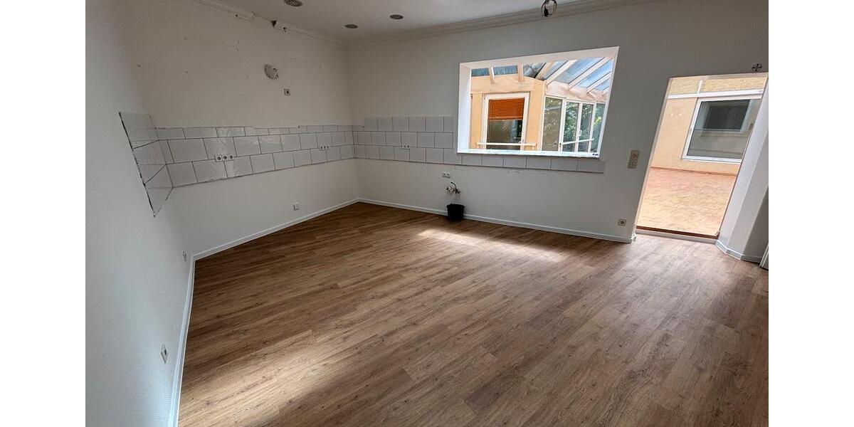 Einfamilienhaus Düsseldorf Stadtbezirk 3 - 5 Zimmer, 285 m&sup2;, 2.750&euro; | Angebot:26561444