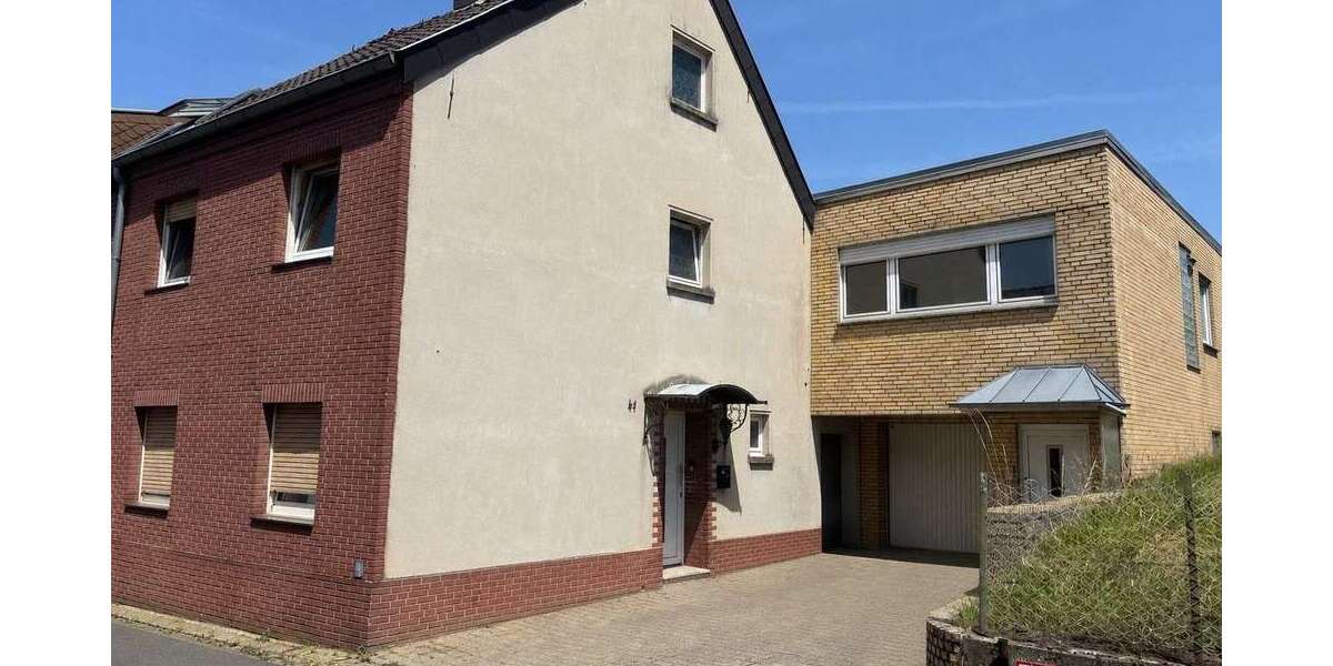 Einfamilienhaus Erkelenz - 8 Zimmer, 165 m&sup2;, 290.000&euro; | Angebot:26998660
