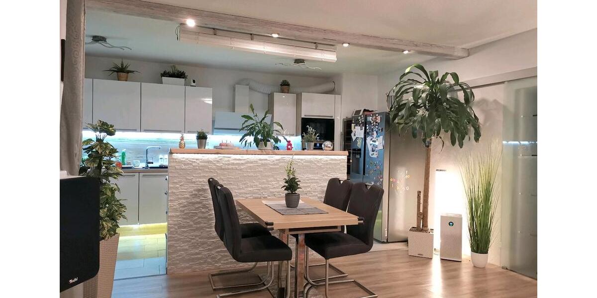 Etagenwohnung Krefeld Gartenstadt - 3 Zimmer, 84 m&sup2;, 215.000&euro; | Angebot:27178342