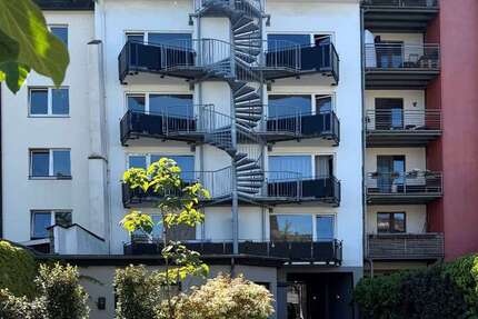 Haus Düsseldorf-Pempelfort Pempelfort - 25 Zimmer, 728 m&sup2;, 3.900.000&euro; | Angebot:27269231