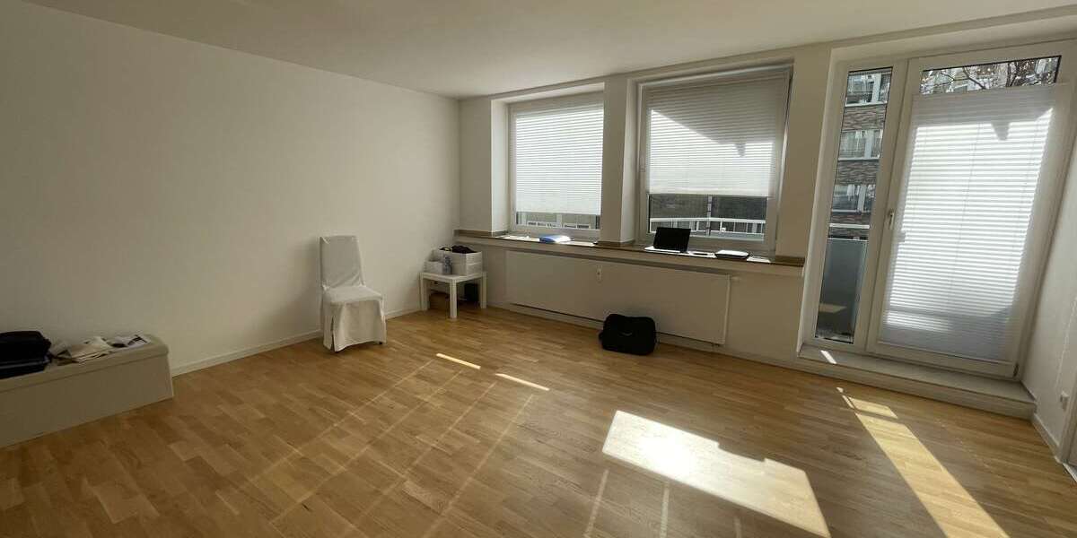 Etagenwohnung Düsseldorf Stadtmitte - 1 Zimmer, 43 m&sup2;, 725&euro; | Angebot:27396506