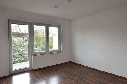 Wohnung Krefeld Krefeld-Mitte - 3 Zimmer, 84 m&sup2;, 845&euro; | Angebot:21185523