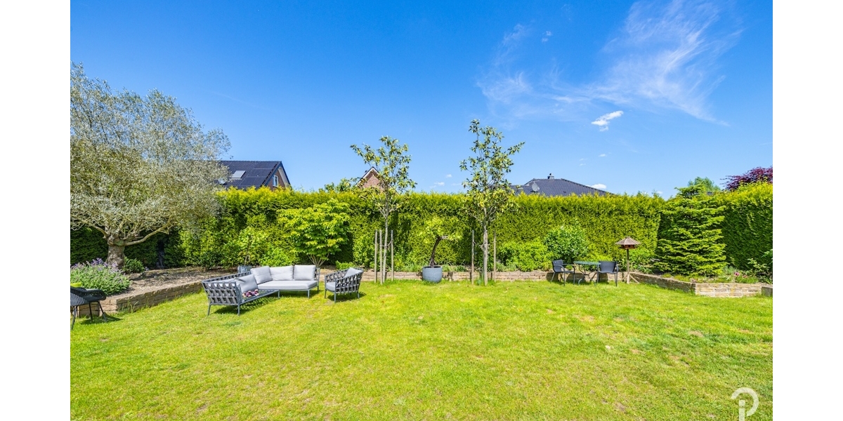 Repräsentatives Einfamilienhaus mit großem Garten. Ein sonniges Paradies mit 4-5 Zimmer für Familien - Einfamilienhaus Jüchen | Angebot:26844365