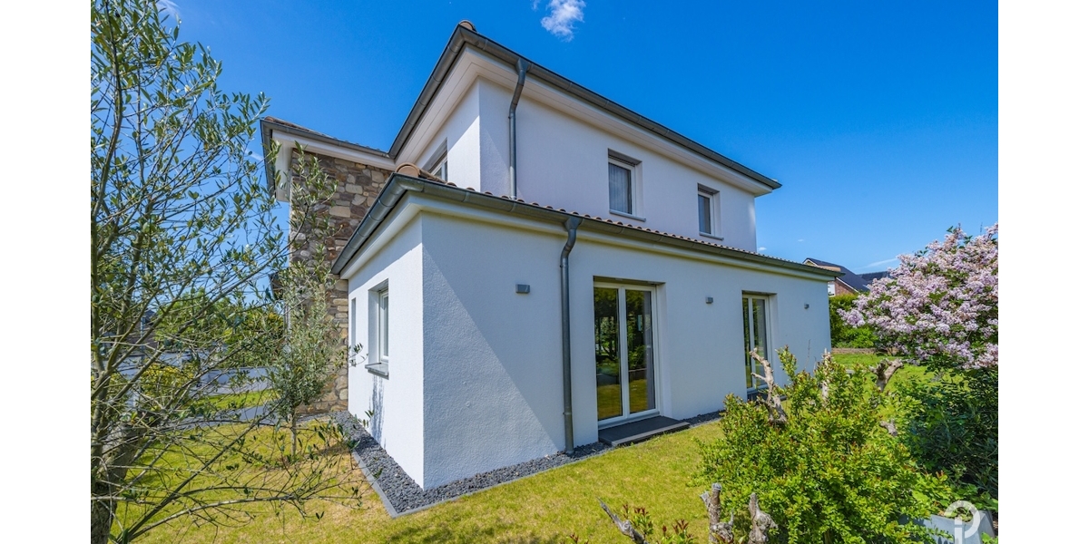 Repräsentatives Einfamilienhaus mit großem Garten. Ein sonniges Paradies mit 4-5 Zimmer für Familien - Einfamilienhaus Jüchen | Angebot:26844365