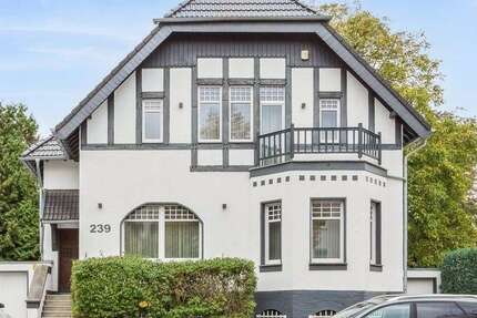 Haus Düsseldorf - Vennhausen Vennhausen - 7 Zimmer, 219 m&sup2;, 1.650.000&euro; | Angebot:26082852