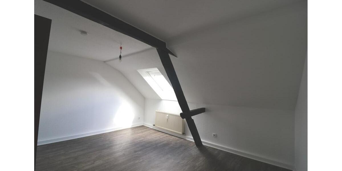 Dachgeschoßwohnung Krefeld Cracau - 3 Zimmer, 56 m&sup2;, 580&euro; | Angebot:26111464