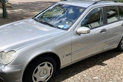 Mercedes-Benz C 180 188.000 km 2.100 &euro; Düsseldorf 40591
