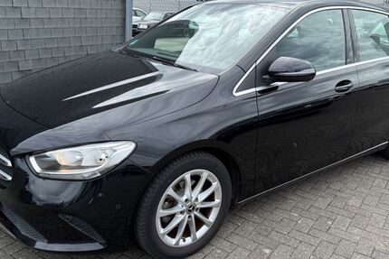 Mercedes-Benz B 180 88.555 km 17.990 &euro; Neuss 41469