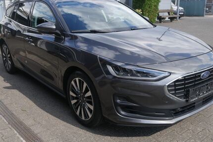 Ford Focus 90.837 km 10.950 &euro; Düsseldorf 40233