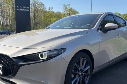 Mazda 3 5.915 km 25.761 &euro; Neuss 41464