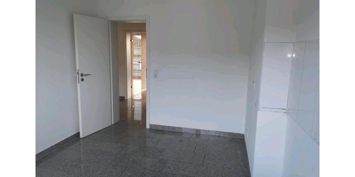 Etagenwohnung Krefeld - 3 Zimmer, 78 m&sup2;, 139.000&euro; | Angebot:27204273