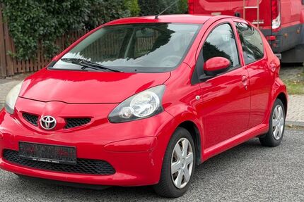 Toyota Aygo (X) 201.000 km 2.350 &euro; Mönchengladbach 41065