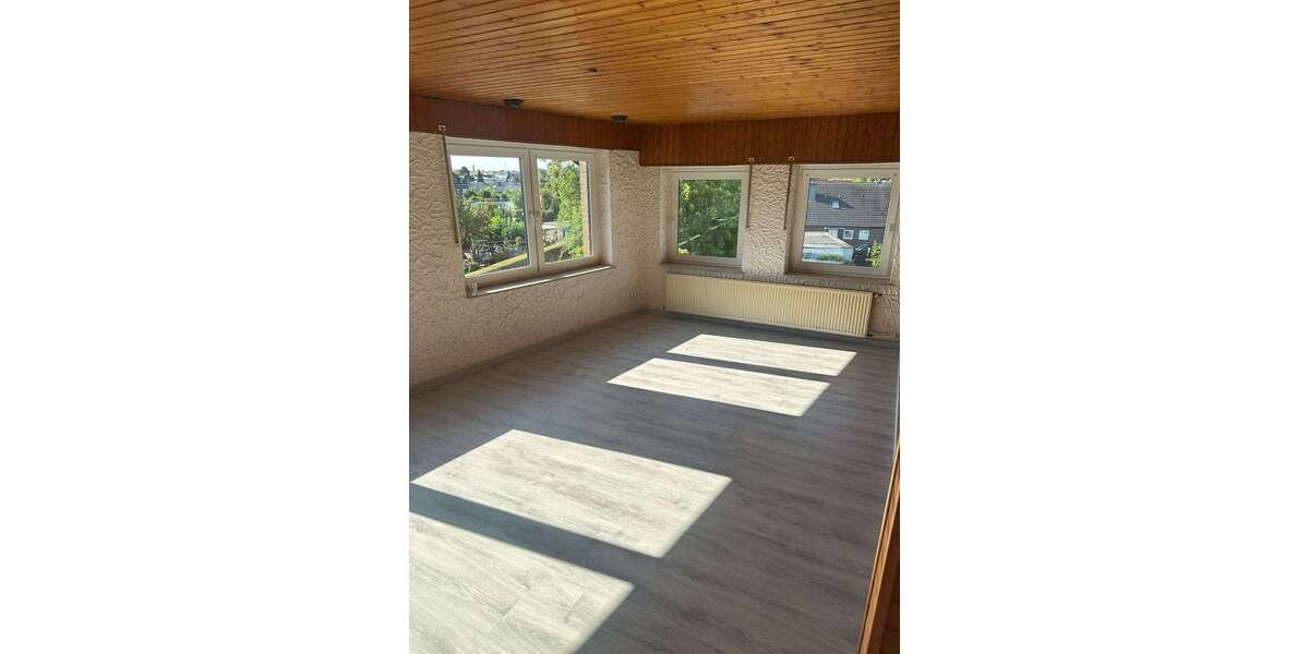 Etagenwohnung Mönchengladbach Nord - 3.5 Zimmer, 117 m&sup2;, 700&euro; | Angebot:27439903