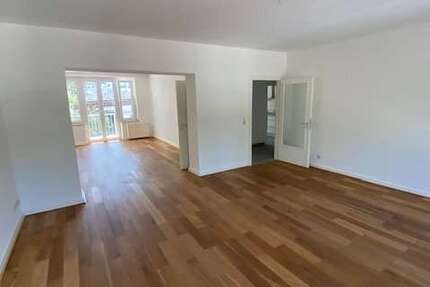 Wohnung Düsseldorf Pempelfort - 3 Zimmer, 100 m&sup2;, 1.750&euro; | Angebot:27470330
