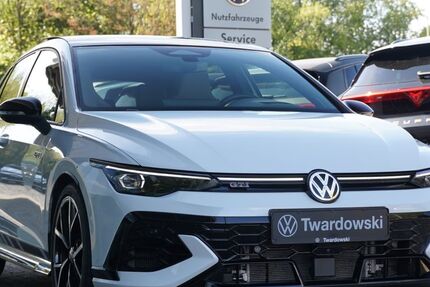 VW Golf 10.536 km 44.990 &euro; Wegberg 41844
